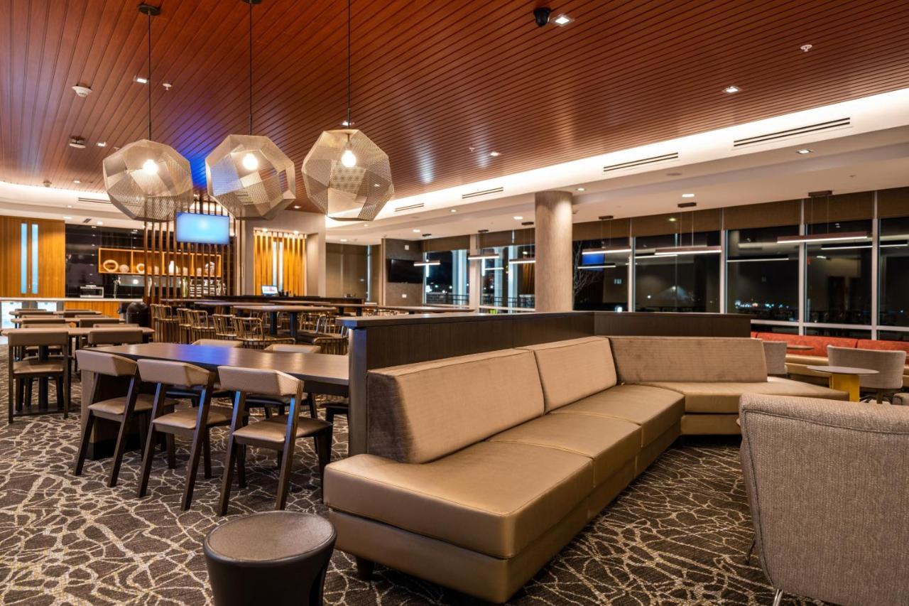 Springhill Suites By Marriott Кеноша Экстерьер фото