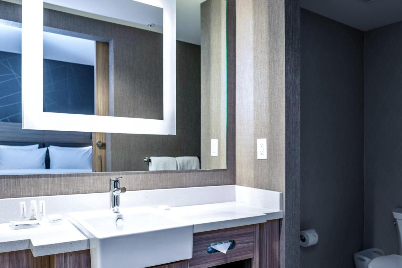 Springhill Suites By Marriott Кеноша Экстерьер фото