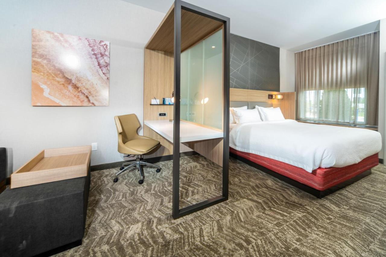 Springhill Suites By Marriott Кеноша Экстерьер фото