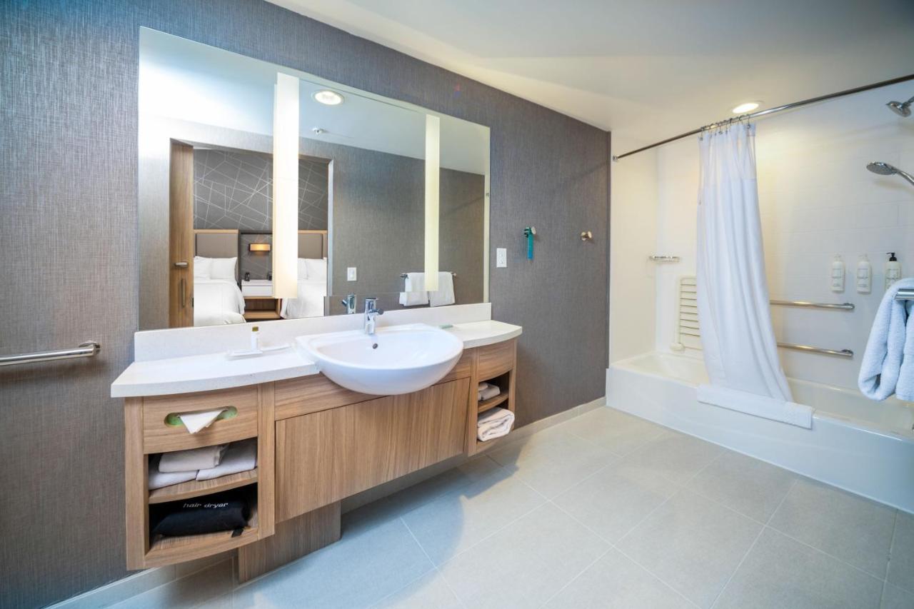 Springhill Suites By Marriott Кеноша Экстерьер фото