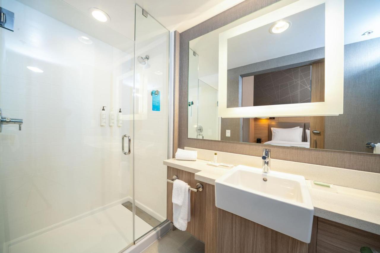 Springhill Suites By Marriott Кеноша Экстерьер фото