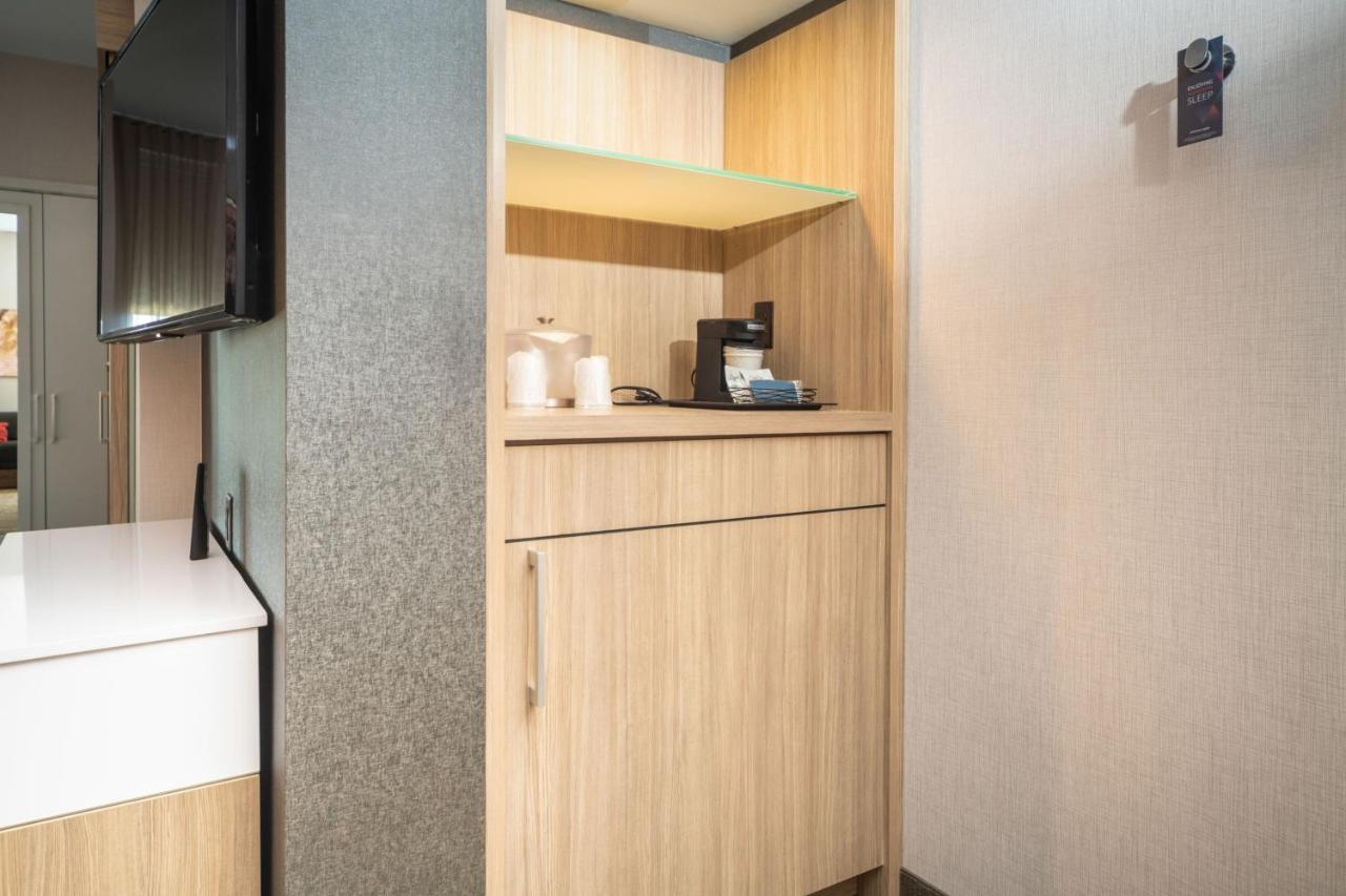 Springhill Suites By Marriott Кеноша Экстерьер фото
