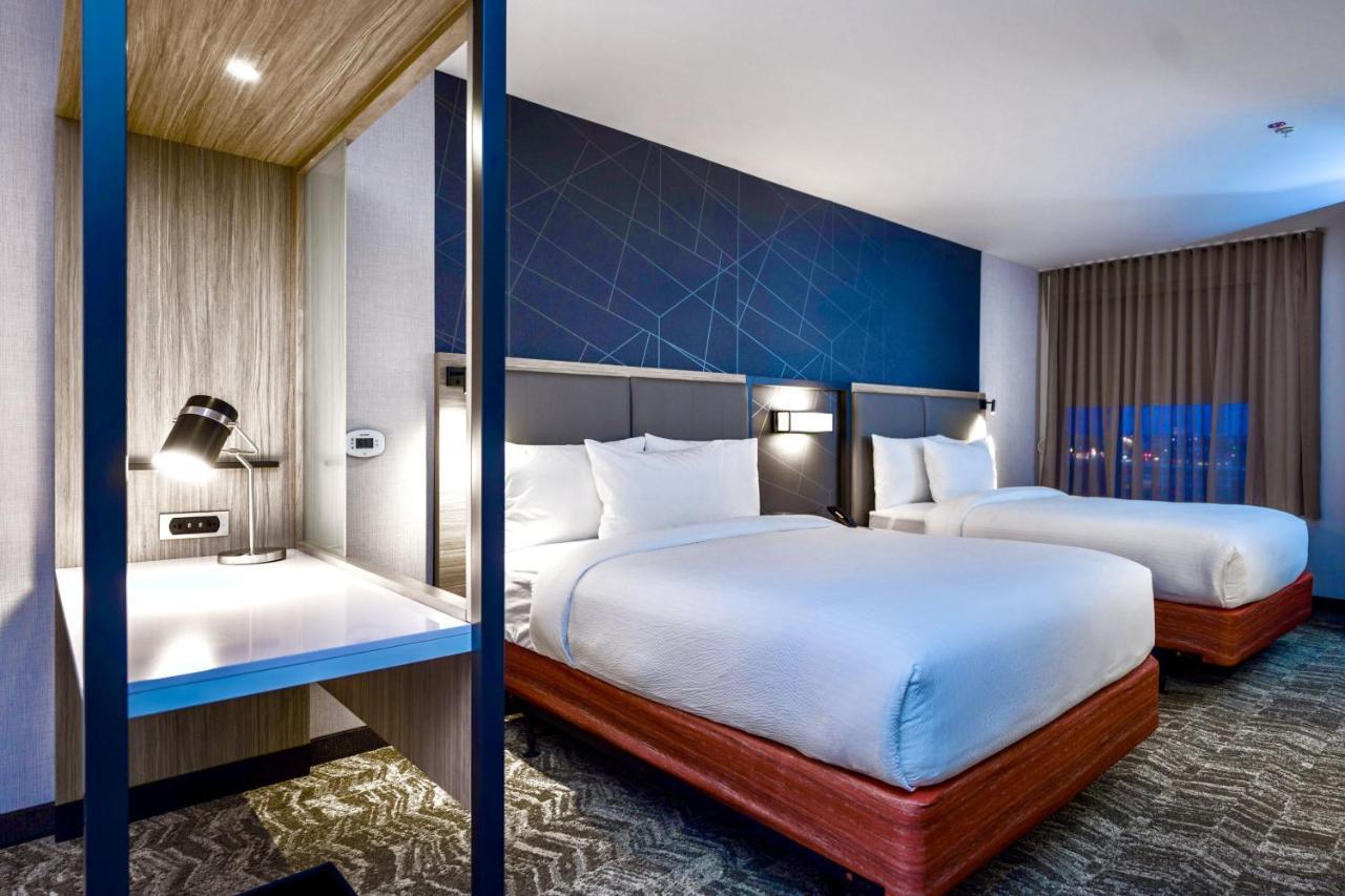 Springhill Suites By Marriott Кеноша Экстерьер фото