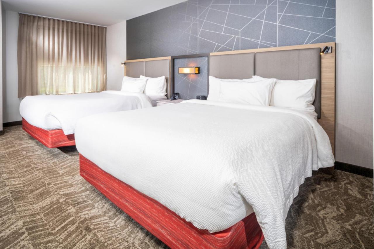 Springhill Suites By Marriott Кеноша Экстерьер фото